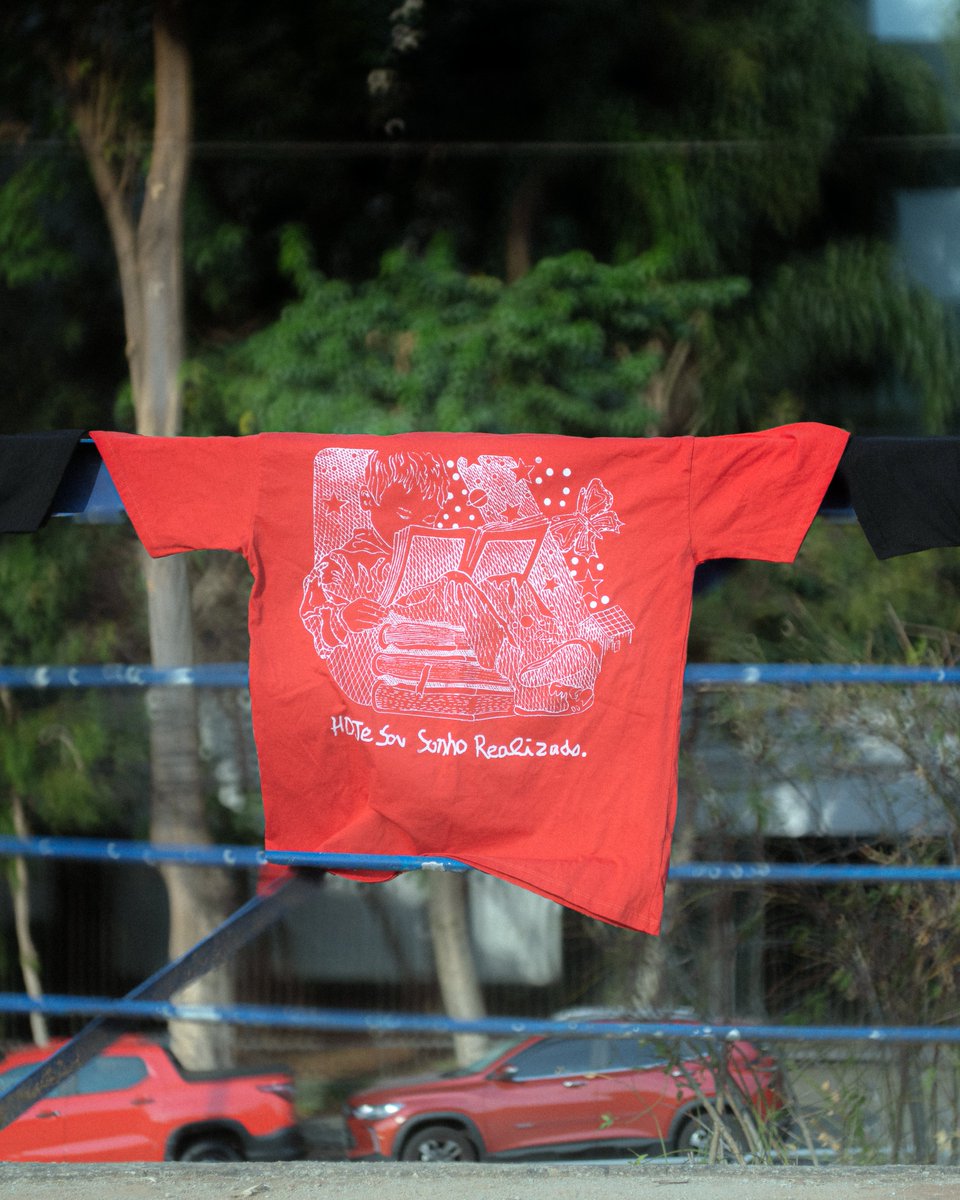 pestepivete tweet media