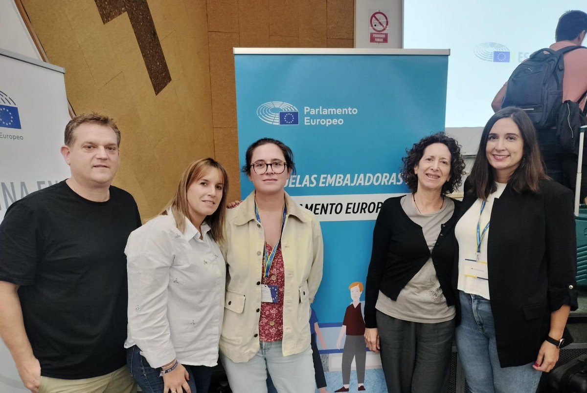 Representantes de los centros FEC Escuelas Embajadoras del Parlamento Europeo <a href="/colegiosfec/">FEC (Fundación Educación Católica)</a> <a href="/Europarl_ES/">Parlamento Europeo en España</a>