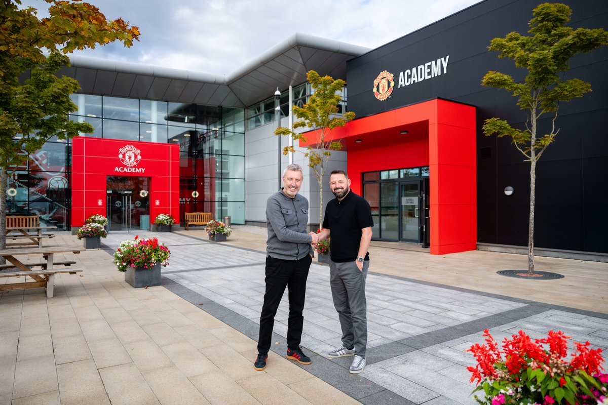 Manchester United's new Academy Director started work at Carrington on Monday.

Stephen Torpey succeeds Nick Cox, who has joined Everton as Technical Director.

United's U21s play Athletic Club at Old Trafford tonight.

manutd.com/en/news/detail…
