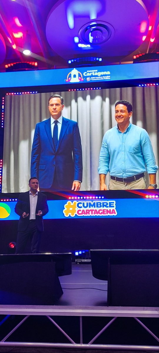 jillroxel24's tweet photo. "La defensa sirve los primeros 10seg para atacar y contratacar" @divoskus en #CumbreCartagena 🇨🇴

@CumbreCP @PolitologosD https://t.co/R1FcbIPKrE