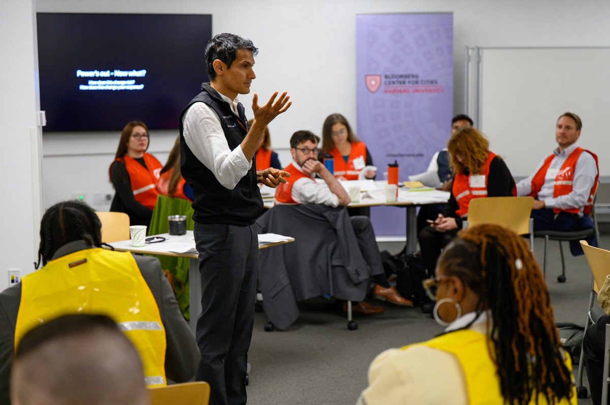 CenterforCities's tweet image. 🌡️Extreme heat is a silent killer—the deadliest climate threat in the U.S. At #HarvardClimateActionWeek, city leaders, public health experts, and Center faculty affiliate & crisis management expert @JulietteKayyem came together for a Heat Simulation workshop at @harvard_data to…