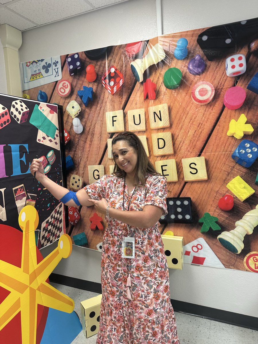 dsaucedo_bss's tweet image. @BSybert_Prek8 Bill Sybert&apos;s fall Blood drive  is part of our tradition to give back to our community! We thank donors  for giving time and an opportunity  to save a life!  Donors names will  be put into a drawing for $10,000! Best of luck and keep donating... we appreciate you!