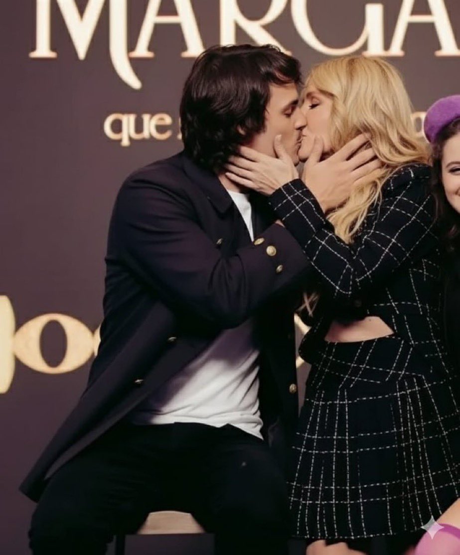 HadaAngustihada's tweet image. Yo sabia q Mercris era real #mispapis