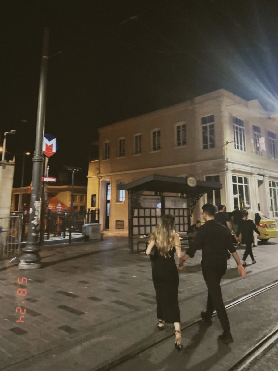 herşeyin güzeli aşkla beraber. 
iyi ki doğdun ortak 🎈 <a href="/abahadirguz/">Bahadır</a>