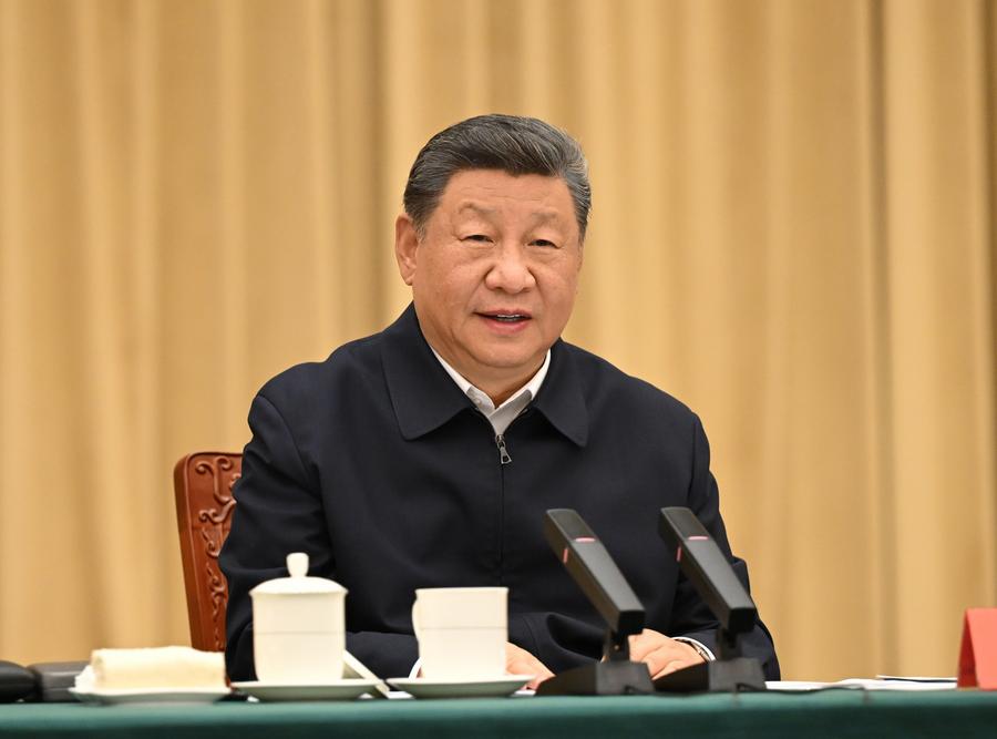 El presidente chino, Xi Jinping, instó a la región autónoma uygur de Xinjiang a construir un #Xinjiang socialista moderno que se caracterice por la unidad, la armonía, la prosperidad, el bienestar material, el progreso cultural y un entorno ecológico sólido, donde la gente viva y