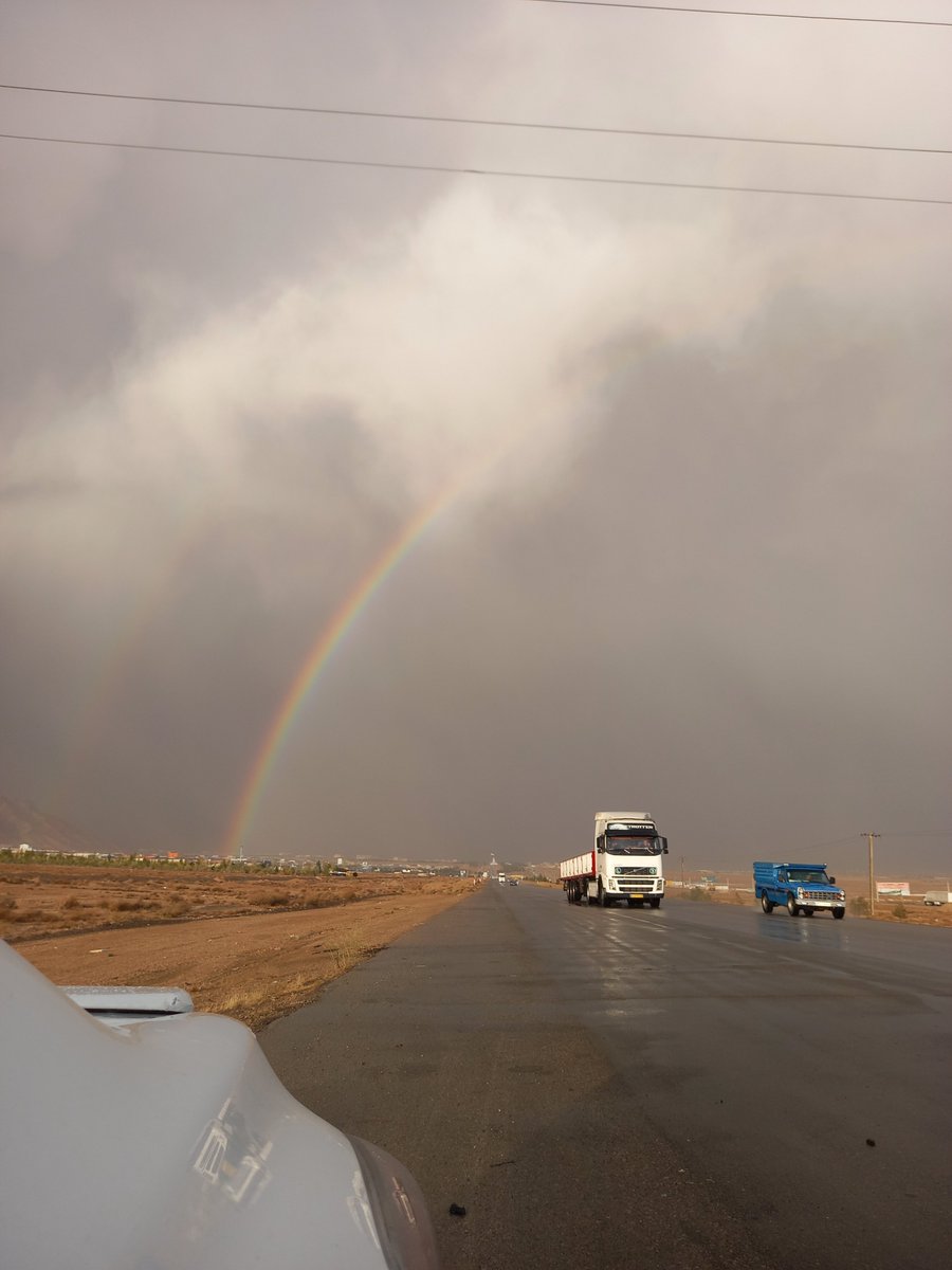 mstmoj's tweet image. یک شروع بیرحمانه و زیبا از پاییز رو شاهد هستیم