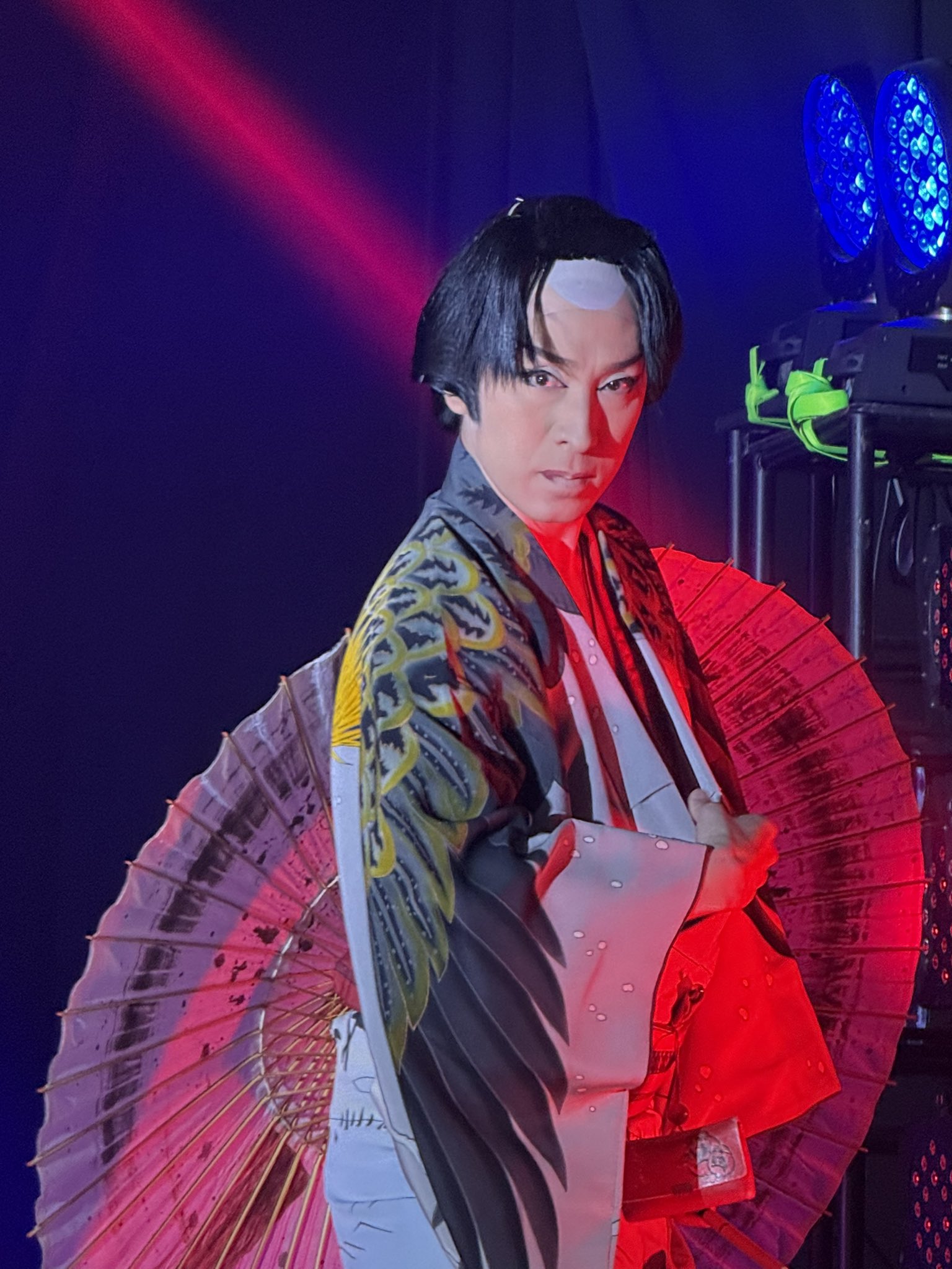 け*た様 大衆演劇　鬘　つかみたて たつみ演劇BOX】華やかなステージ 篠原演芸場11月公演＃3
