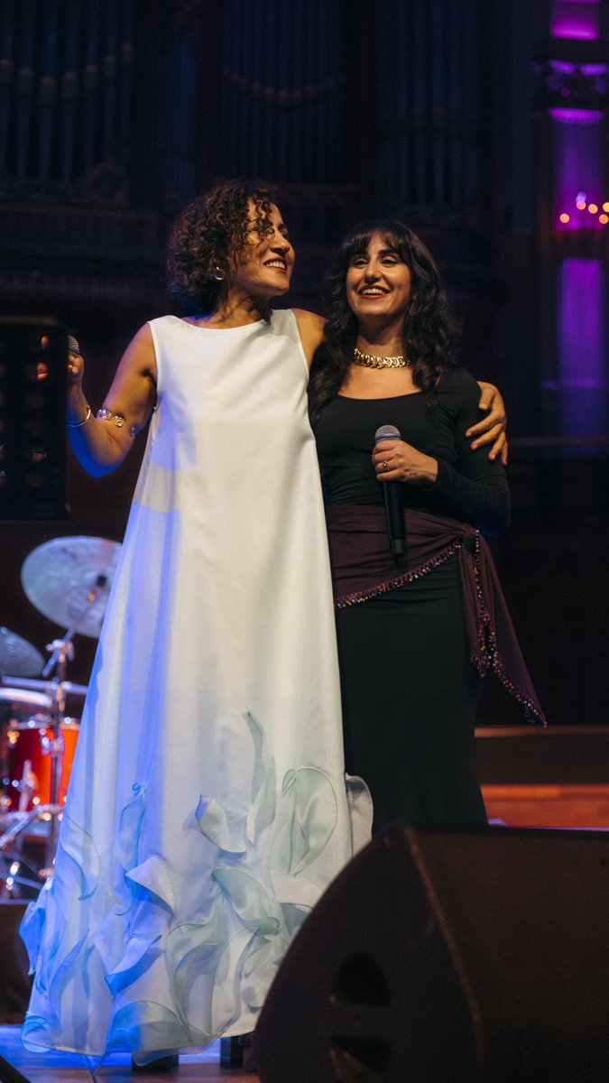 Bedankt Amsterdam 💜🙏

We opened the season with a beautiful concert at the historic Het Concertgebouw @concertgebouw together with my dear fellow musicians. @chrisjenningsbass @mahanmirarab @canermalkocl @franzvonchossy @patrickgoraguer and Special thanks to my beloved,