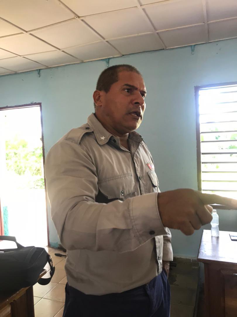 👉En el marco del Ejercicio Nacional de Prevención y Enfriamiento al Delito,  se desarrolló en Guisa una reunión con sancionados con el principal objetivo de fomentar la reinserción social y fortalecer la cultura de legalidad en la comunidad. #Cuba #NiUnPasoAtrás