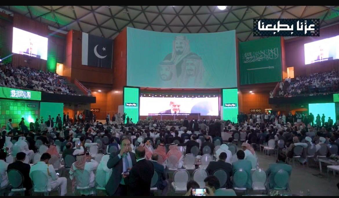 KSAembassyPK's tweet photo. #اليوم_الوطني_السعودي٩٥
#اسلام_آباد| اقامت سفارة المملكة العربية السعودية لدى جمهورية باكستان الاسلامية احتفالاً بمناسبة #اليوم_الوطني_السعودي٩٥
#عزنا_بطبعنا https://t.co/xeP8C2QOEJ