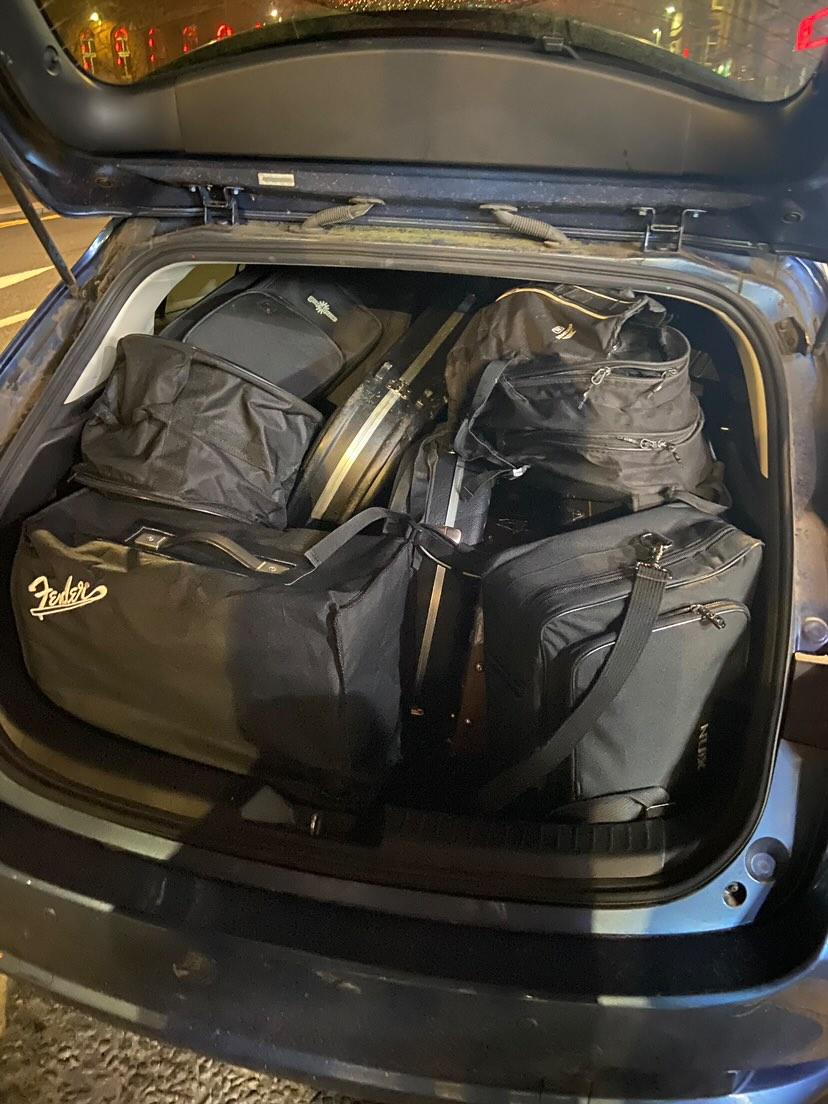 It's almost time to engage in Dropkick backline-in-small-car tetris again! Come along Friday <a href="/dunbarmusicfest/">dunbarmusicfest</a> to see the gear struggle😆
We can't wait to make some noise for the first time since July at our last gig before Oct Spanish tour
See you there?
linktr.ee/dropkickmusic