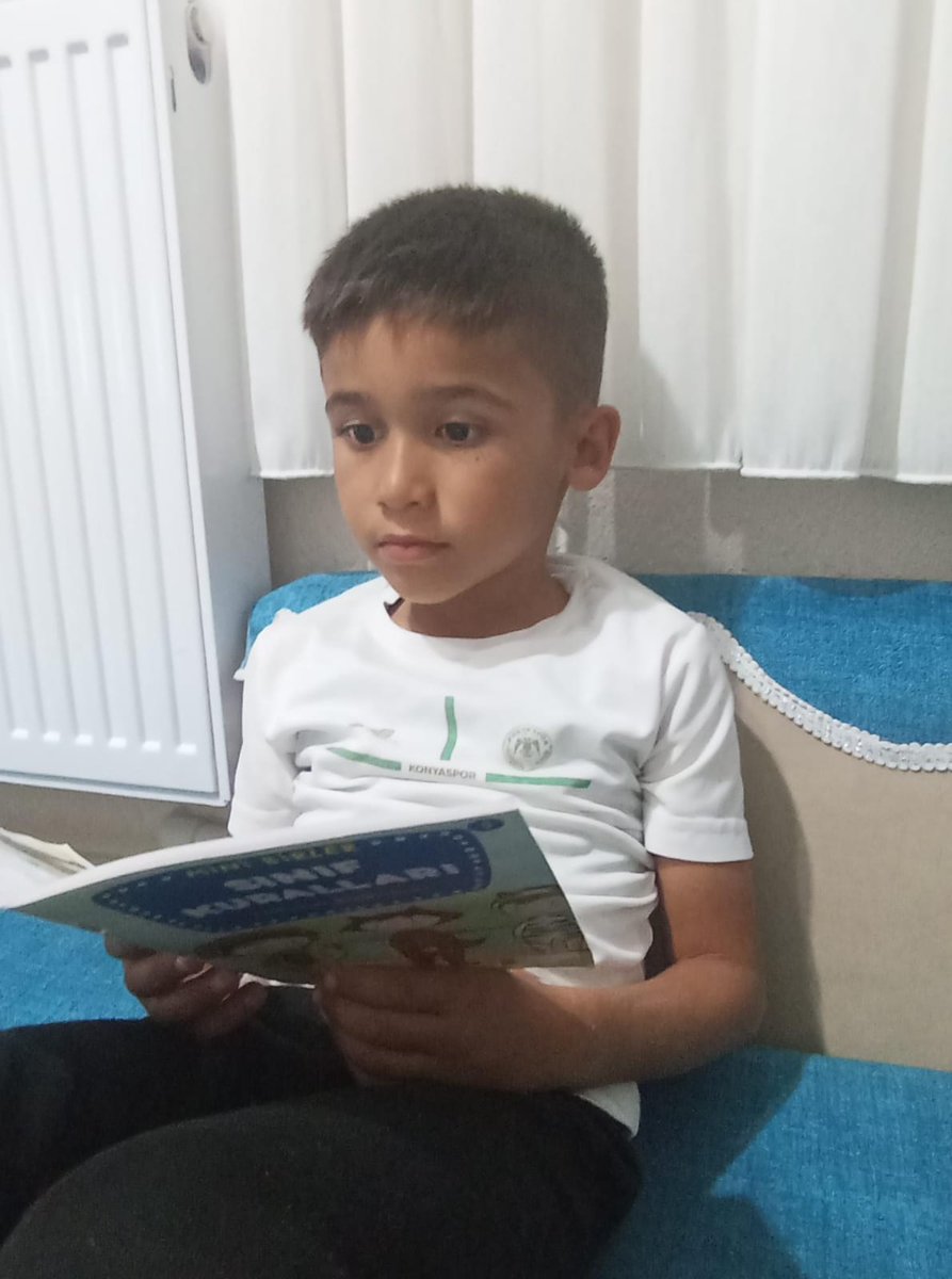 #AilemleOkumaVakti
<a href="/tcmeb/">Millî Eğitim Bakanlığı</a>
<a href="/Yusuf__Tekin/">Yusuf Tekin</a>
<a href="/aksarayvaliligi/">T.C. Aksaray Valiliği</a>
<a href="/malikumbuzoglu/">Mehmet Ali Kumbuzoğlu</a>
<a href="/Aksaray_MEM/">Aksaray İl Millî Eğitim Müdürlüğü</a>
<a href="/metinalpaslan40/">Metin Alpaslan</a>
<a href="/TC_Eskil/">T.C. Eskil Kaymakamlığı</a>
<a href="/Eskil_MEM/">Eskil İlçe Milli Eğitim Müdürlüğü</a>
<a href="/brahimKler2/">İbrahim Kılıçer</a>
