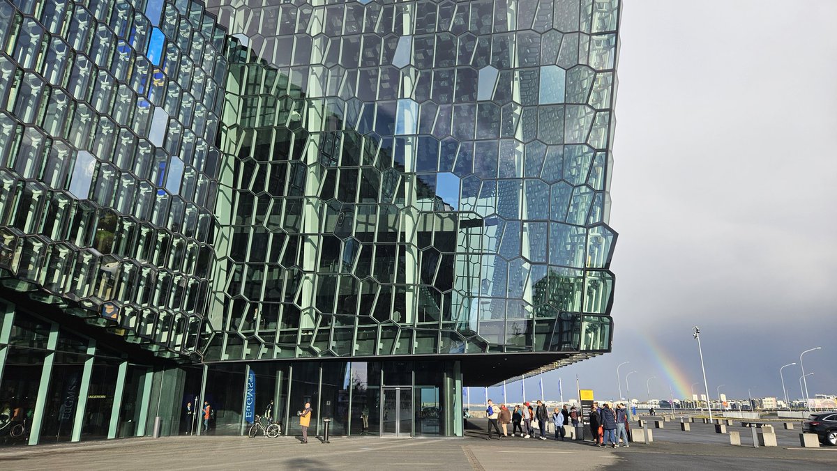 🔷️ Avui ha començat el 21è Congrés <a href="/EuGMSSociety/">EuGMS - European Geriatric Medicine Society</a> #eugms2025 a la ciutat de #Reykjavik (Islàndia).

Aquests dies compartirem varis projectes que hem estat treballant aquest any 📊 i recollirem les novetats en l'atenció de les persones d'edat avançada 👵👴

#geriatrics