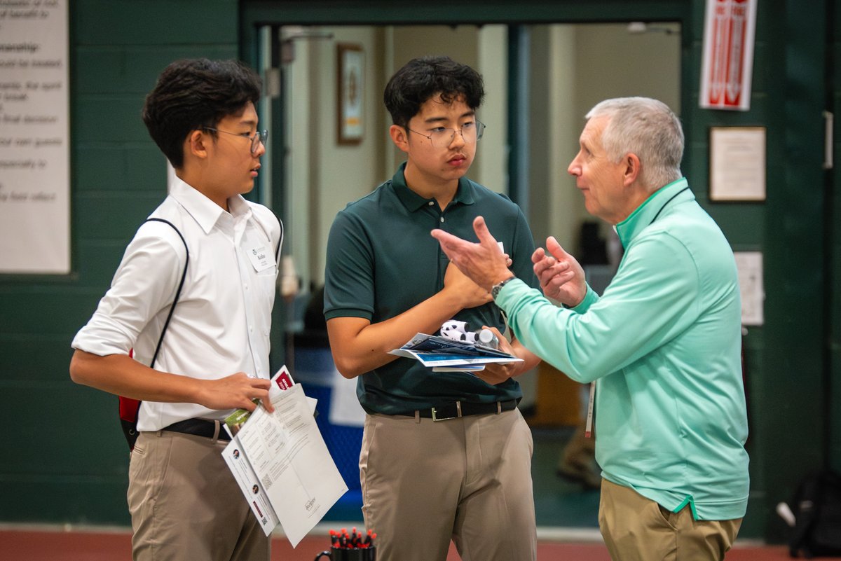 CardiganMtnSchl's tweet image. First #SecondarySchool Fair at Cardigan! Thank you to the 40+ schools who joined us on campus to speak with our 9th grade students about the next step in their academic journey. 👏👏👏 Learn more about how we support our boys: cardigan.org/secondaryschool
