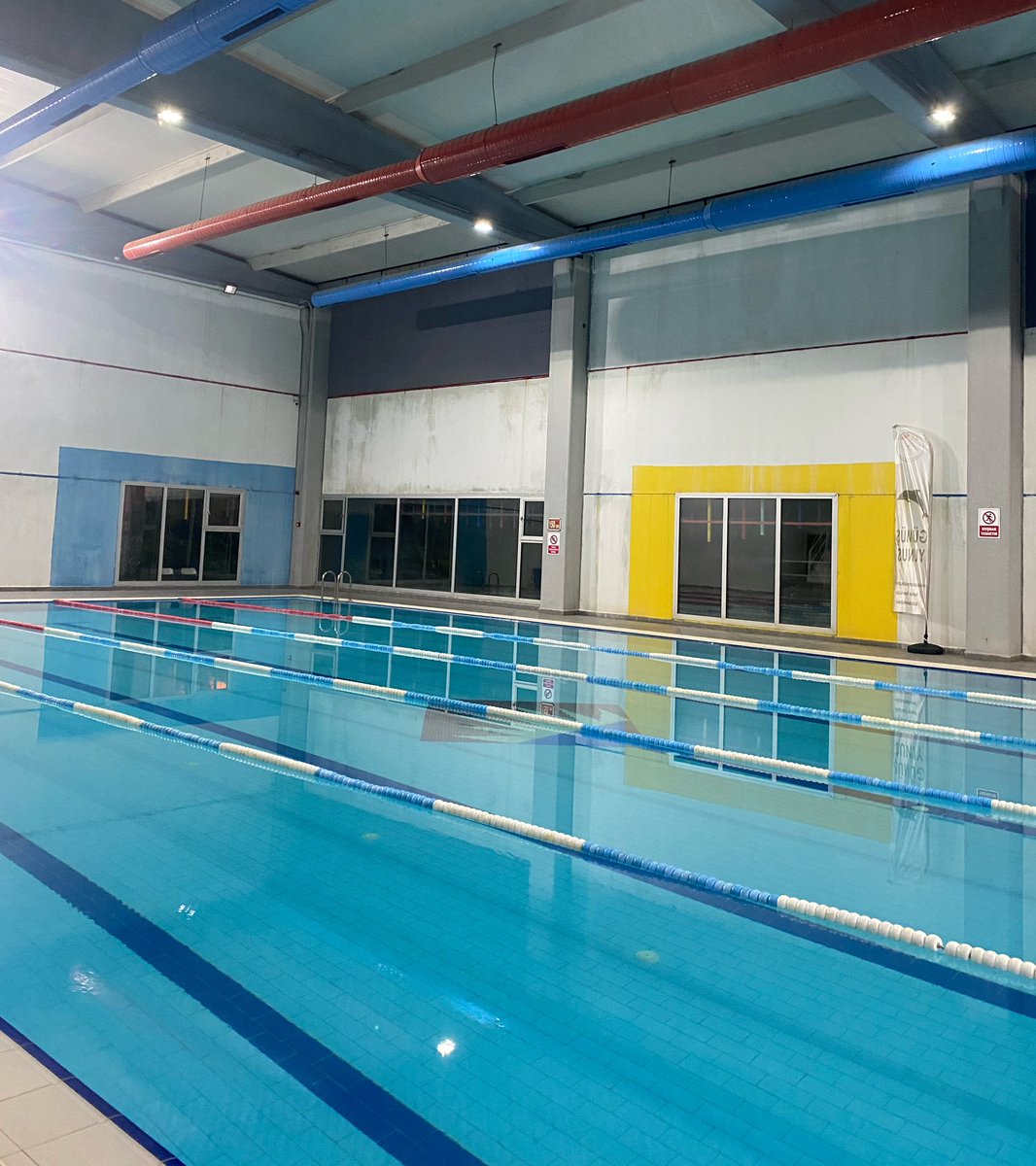 Bir geldim su taşmış, evrene pozitif enerji yani.. 😂😂