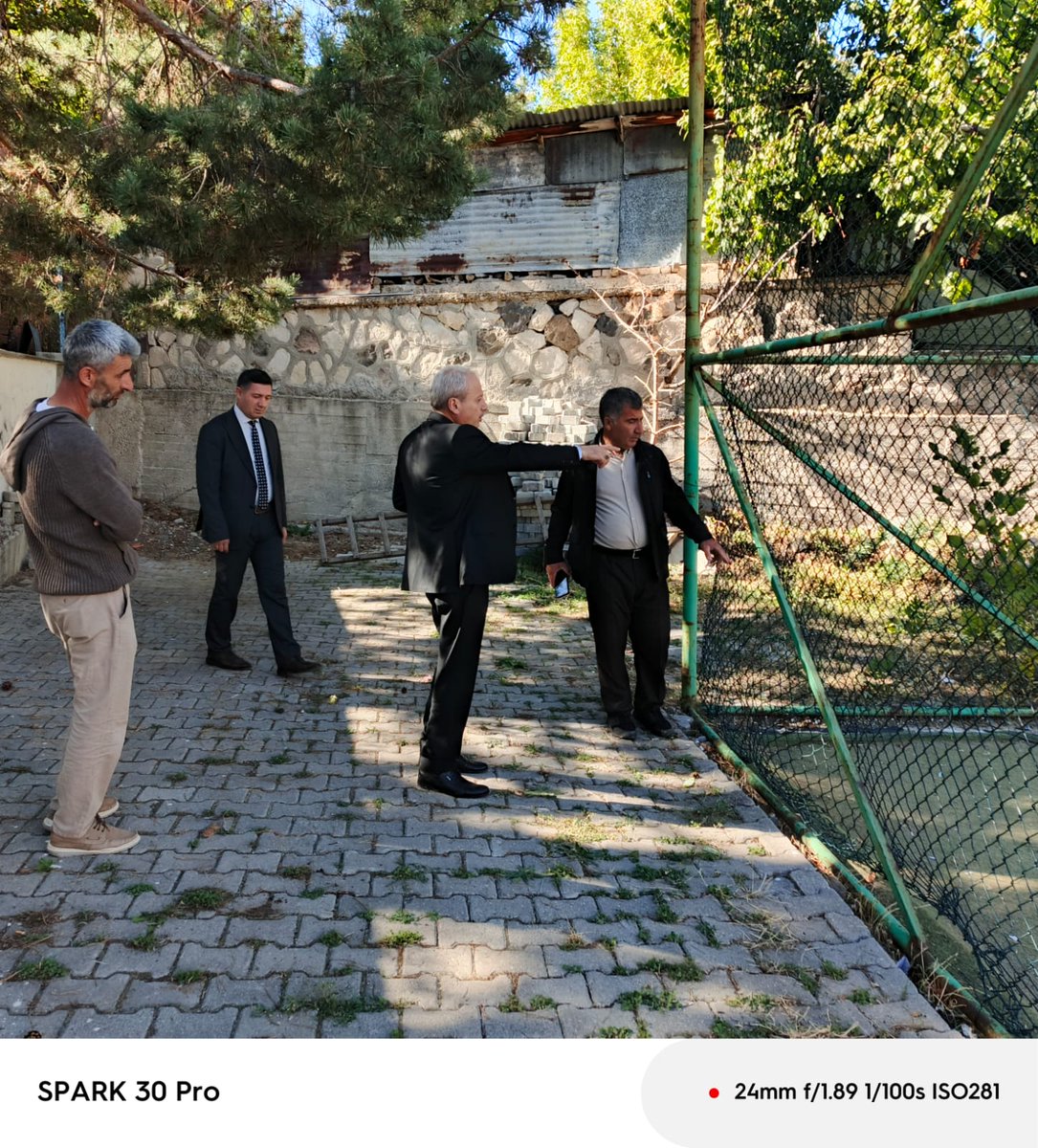 MemOlur's tweet photo. İlçe Milli Eğitim Müdürü Halil İbrahim GÜNEY ve Şube Müdürümüz Nihat Korku İlçe Halk Eğitim merkezini ziyaret ederek incelemeler bulundu. @tcmeb @Yusuf__Tekin @Erzurum_Mem @ekicis20 @OIurKaymakamlik @halilgny25 https://t.co/HKCijVbEJ4