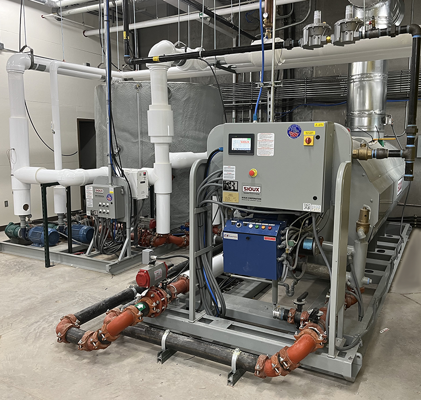 SiouxCorp's tweet image. Sioux industrial water heaters provide large volumes of continuous hot water for a variety of manufacturing processes. na2.hubs.ly/H01g_Jp0
#processwater #hotwater #manufacturing #siouxcorporation
