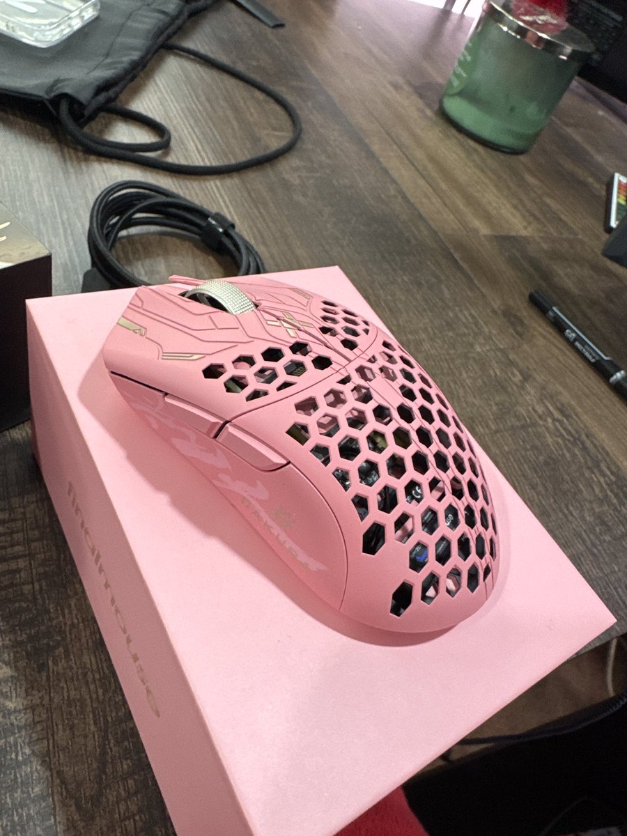 baznarco's tweet image. @finalmouse Sakura 🌸