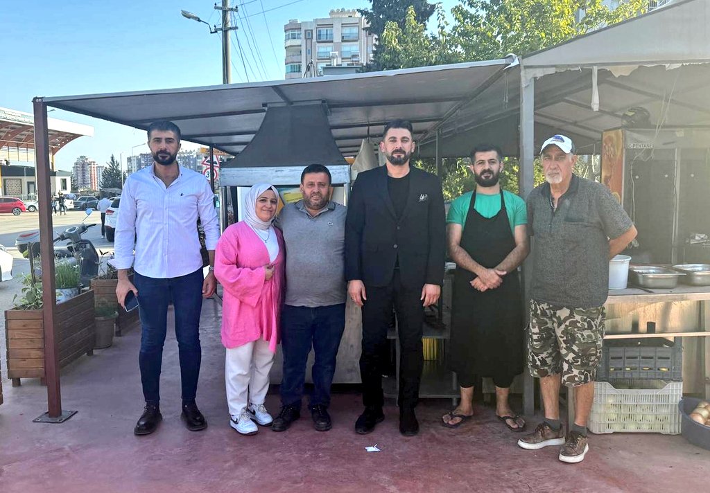 📍Çukurova

Yüzüncü Yıl Mahallemizin kıymetli esnaflarından Enver Kurşun kardeşimizi işyerinde ziyaret ettik.

Esnafımızın görüş ve önerilerini dinleyerek, hemşehrilerimizle gönül gönüle olmaya devam ediyoruz.

Milletimizin emek ve alın teriyle var olan esnafımız, bizim için