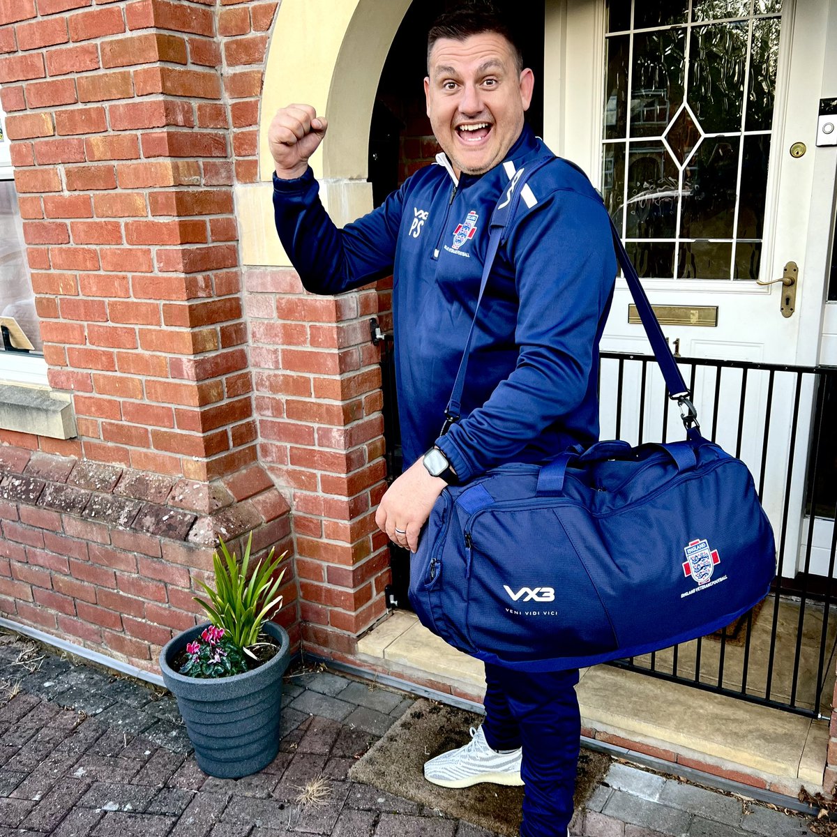 Road to #Denmark 🇩🇰 Setting off for the airport ✈️ On my journey to play for the #England Veteran’s Team abroad 🏴󠁧󠁢󠁥󠁮󠁧󠁿🧤🧤