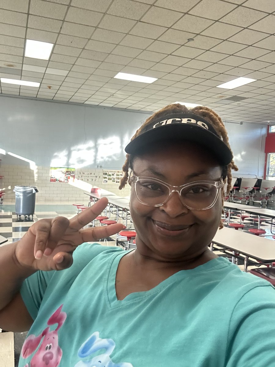 Meet our Cafeteria staff!!  Providing nutritious meals every day!
<a href="/UCPSNC/">Union County Public Schools</a> <a href="/AGHoulihan/">Andrew G. Houlihan</a>