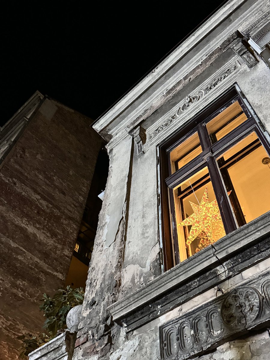 çünkü sıcağın tadını çıkarabilmek için, insan , birazcık da olsa soğuğu duymalı ..