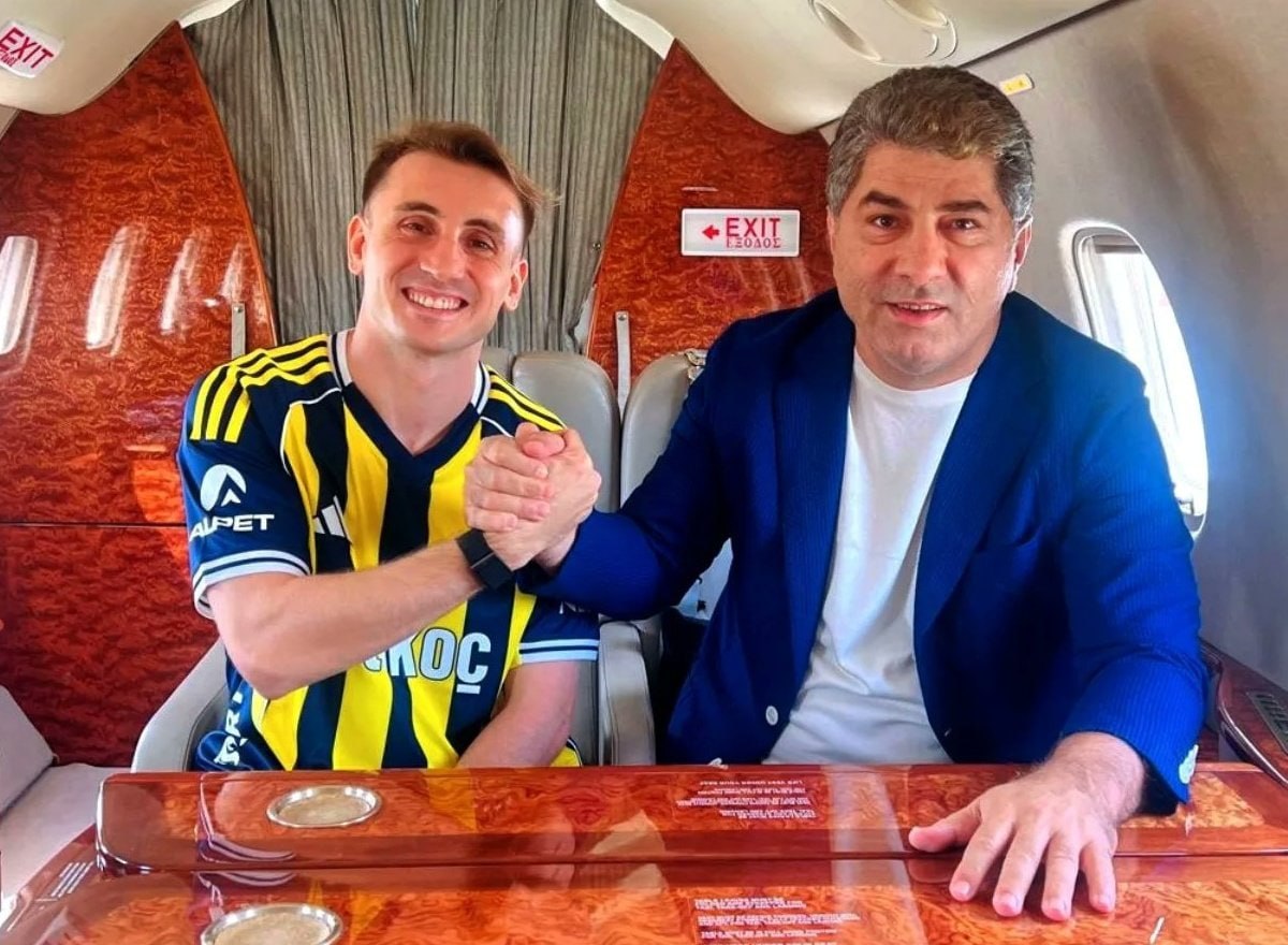 💬 Hakan Safi’den net mesaj!

"Her ne olursa olsun **Kerem Aktürkoğlu’nun 35 M€’yu bulan maddi yükümlülüğünü karşılayacağım. Fenerbahçe’mize verdiğim sözü tutacağım." 💛💙⚡

👉 Ücretsiz Canlı Maç + Yüksek Oran: cutt.ly/ArdyW4Si
#Fenerbahçe #KeremAktürkoğlu #Transfer