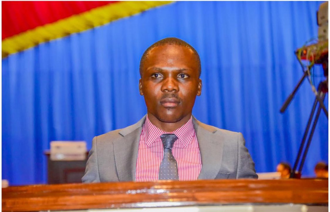 Rachel Kitsita Ndongo (@rkitsita) on Twitter photo #RDC: Contrôle parlementaire, le député national Janvier Msenyibwa <a href="/msenyibwa1997/">Msenyibwaapele Janvier</a> adresse une question orale avec débat au ministre des finances <a href="/LikundeR/">Doudou R. FWAMBA LIKUNDE</a> au sujet de 48.105.000.000fc revus à la hausse par rapport à la loi des finances rectificatif de 2025 destinés à la prise en #RDC: Contrôle parlementaire, le député national Janvier Msenyibwa <a href="/msenyibwa1997/">Msenyibwaapele Janvier</a> adresse une question orale avec débat au ministre des finances <a href="/LikundeR/">Doudou R. FWAMBA LIKUNDE</a> au sujet de 48.105.000.000fc revus à la hausse par rapport à la loi des finances rectificatif de 2025 destinés à la prise en