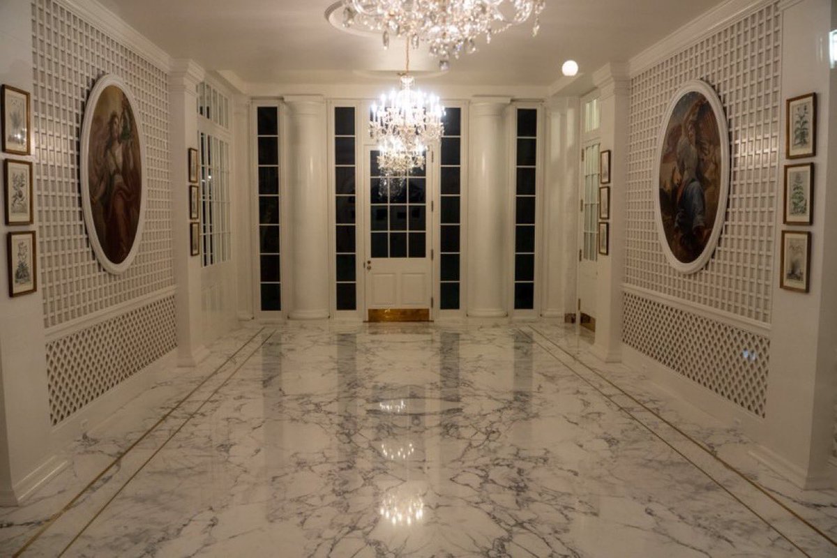 BREAKING 🚨 President Trump renovated another room in the White House, The Palm Room. WOW

Absolutely stunning ❤️