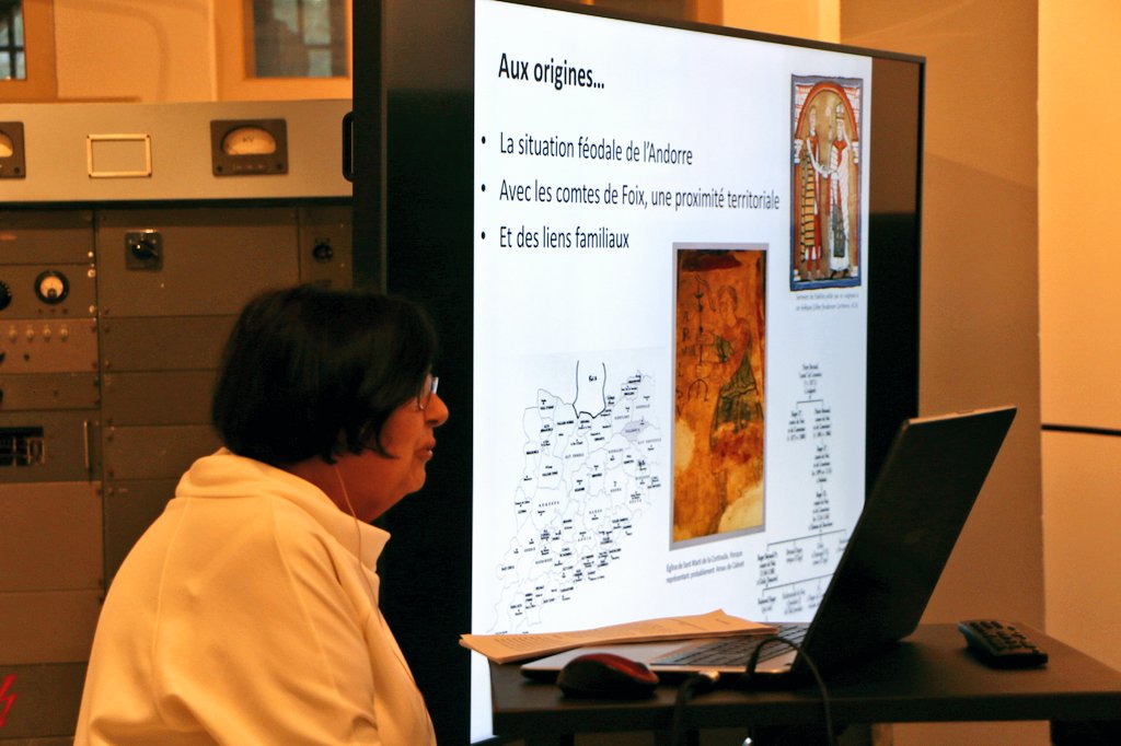 Els síndis generals assisteixen a la conferència «Els origens d'un Estat: els comtes de Foix i les valls d'Andorra», a càrrec de Claudine Pailhès.

La xerrada, organitzada per <a href="/FranceAndorra/">France en Andorre 🇫🇷🇪🇺</a> i l'Empresa Familiar Andorrana, repassa l'excepcionalitat d'Andorra en l'època medieval.