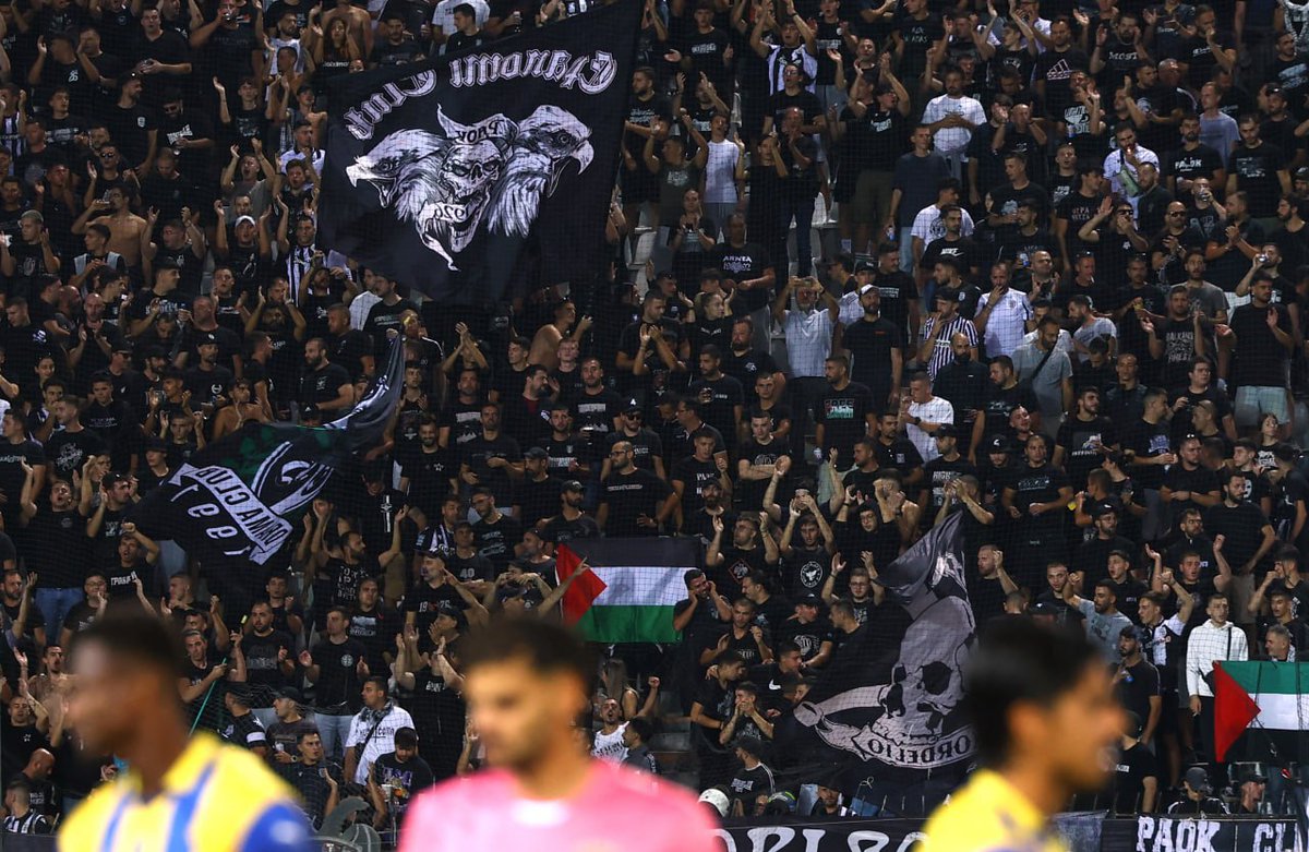 📢 PAOK tribünlerinden sert mesaj!

Maccabi Tel Aviv maçında taraftarlar:
"Soykırımı durdurun! İsrail’i oyundan atın!" ✊⚽

👉 Ücretsiz Canlı Maç + Yüksek Oran: cutt.ly/ArdyW4Si

#PAOK #MaccabiTelAviv #Futbol #Tribünler #Tepki