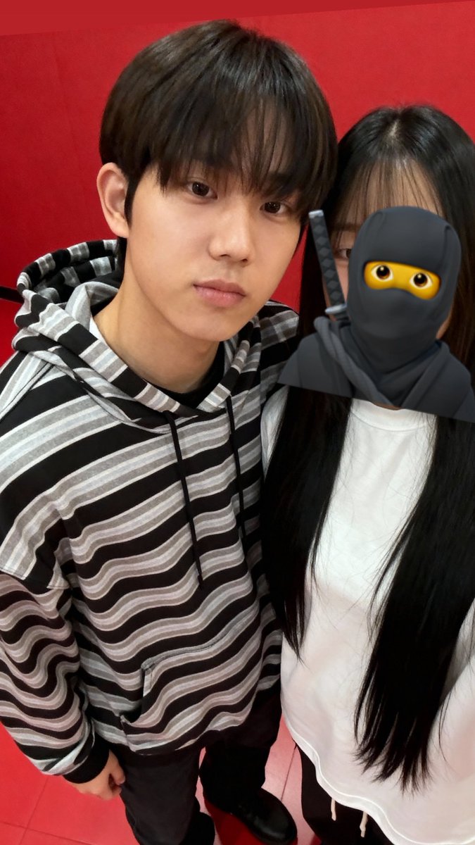 _codud0304_'s tweet image. 이거 다들 해보셧어여?…….전병웅실패햇어요첫번째는 그나마성공인데 팔에 오류나잇고ㅠ 두번째는…………흠ㅌㅌ Ai아직은아닌가부다