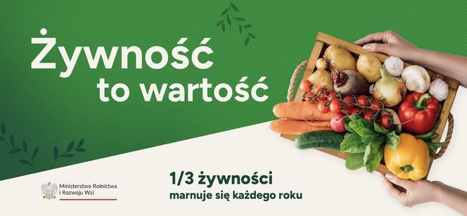 Kolejny spektakl w świetle kamer w wykonaniu <a href="/NSZZSolidarno/">NSZZ Solidarność RI</a> , czyli doradca Prezydenta pan #Obszański i pan <a href="/TomaszOgnisty/">Tomasz Ognisty</a>.
Wyrzucanie żywność, nie ważne czy polskiej czy z jakiegokolwiek innego kraju, to brak szacunku i grzech, katolikom nie przystoi takie zachowanie. 
Jako