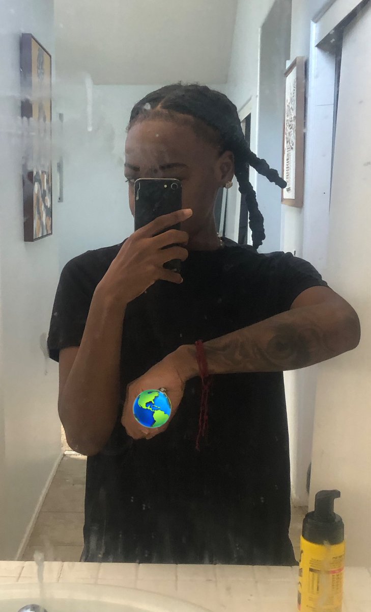 faxeoh's tweet photo. learned a new hobbie 👍🏿 https://t.co/qxuPV6erC3