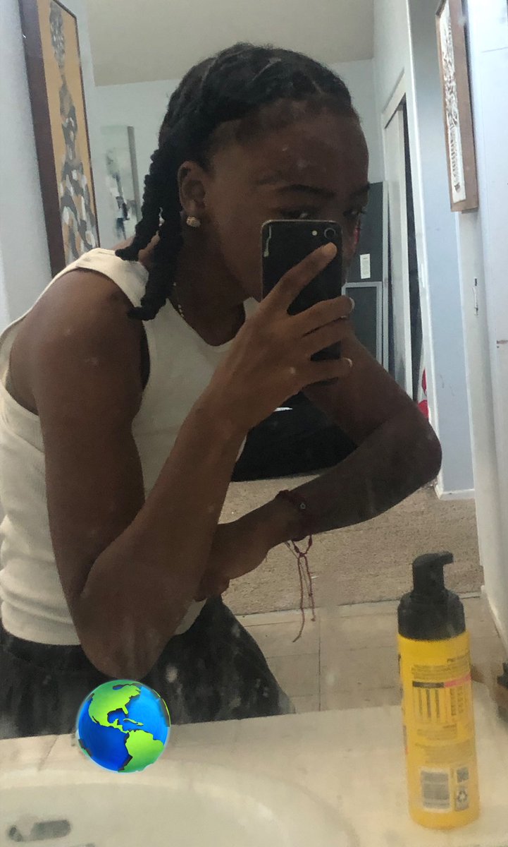 faxeoh's tweet photo. learned a new hobbie 👍🏿 https://t.co/qxuPV6erC3
