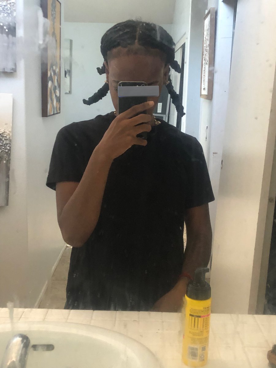 faxeoh's tweet photo. learned a new hobbie 👍🏿 https://t.co/qxuPV6erC3