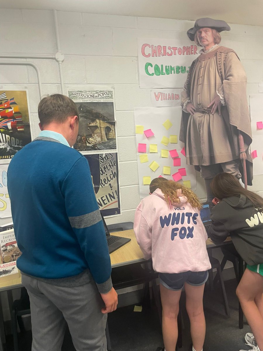 Coláiste Choilm (@colaistechoilm) on Twitter photo Well done to everyone who took part in our open night, students toured the school taking part in experiments, quizzes, creating art and music. Thanks to all our students who expertly guided the 6th class pupils on the night 😊<a href="/CorkETB/">CorkETB🇮🇪🇪🇺</a> <a href="/gaelcholaiste/">gaelcholaistechoilm</a> Well done to everyone who took part in our open night, students toured the school taking part in experiments, quizzes, creating art and music. Thanks to all our students who expertly guided the 6th class pupils on the night 😊<a href="/CorkETB/">CorkETB🇮🇪🇪🇺</a> <a href="/gaelcholaiste/">gaelcholaistechoilm</a>
