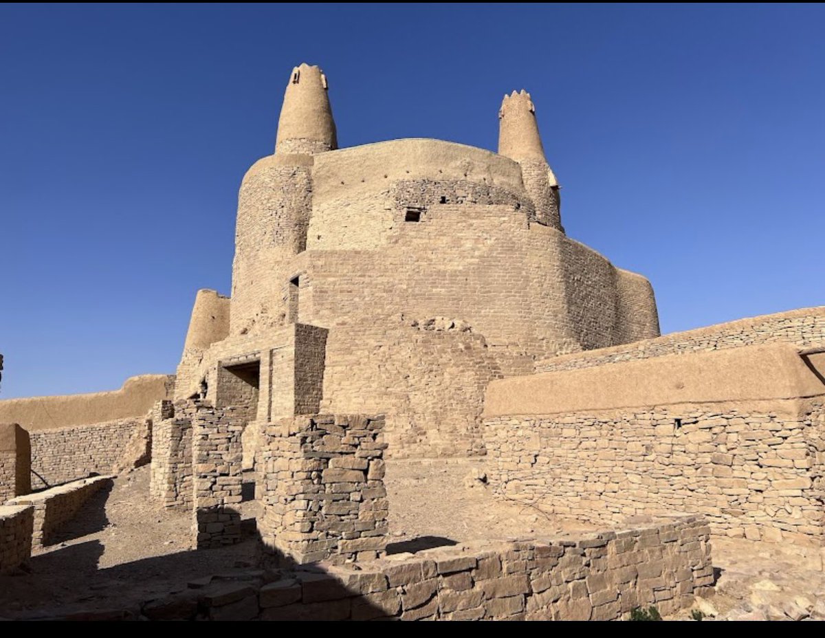khaledaldabos's tweet photo. أقترح إنشاءتلفريك سياحي في #دومة_الجندل يمر على أهم معالمهاالتاريخيةوالسياحية: #سوق_دومةالقديم وسوق الوقف والصبّةوحي الدرع وقلعةماردومسجد عمر وبحيرة دومةوالسور .مشروع نوعي سيضيف تجربةفريدةللزوار ويعزز مكانةالجوف على خارطةالسياحة
#سكاكا #SctaDmm
#AljoufSA
#amanataljouf
#BDJKSA2030 https://t.co/gOVwXbBQcW