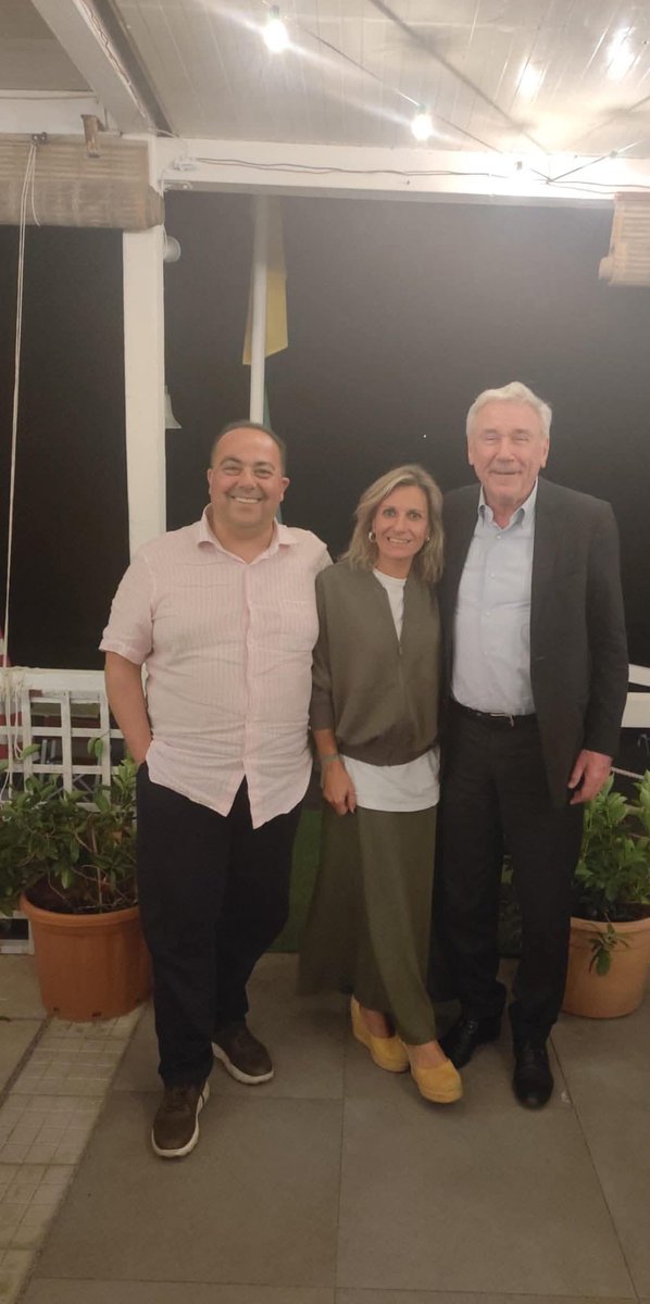 MariaPiaEuropee's tweet photo. Ad Acri ho incontrato Enrico Panini di Sinistra Italiana. La sua presenza è un segno di attenzione del partito per la Calabria. Abbiamo discusso di come valorizzare le aree interne e la loro capacità di innovare, parlando del grande impegno per formare una nuova classe dirigente. https://t.co/VH5FixeUB7