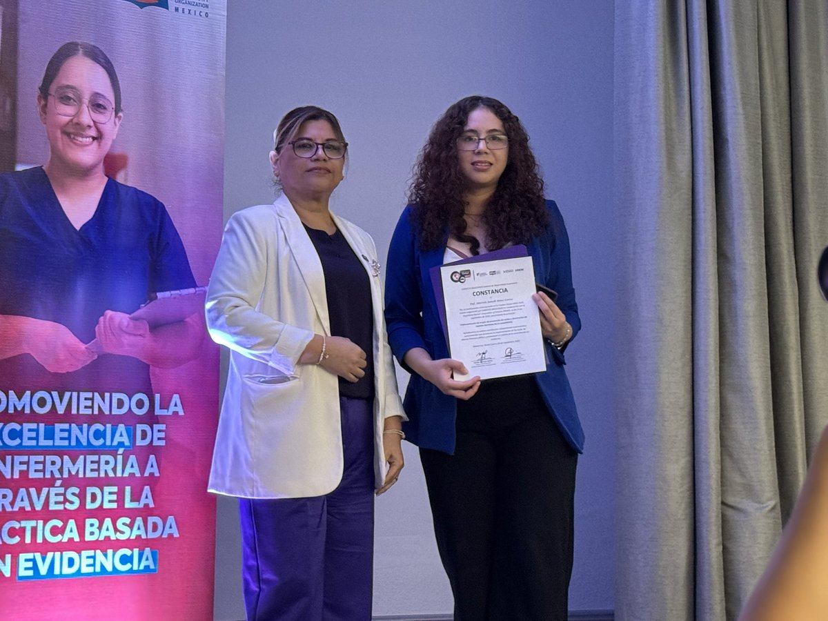 🩺 Mariela Pérez Cortez de CMH Saltillo compartió la plática:
“Implementación de la Guía de Prevención de Caídas y Disminución de Lesiones Derivadas de la Caída (RNAO)”.

💡 Un espacio para visibilizar los avances y el compromiso de su equipo en la adopción de prácticas seguras🏆