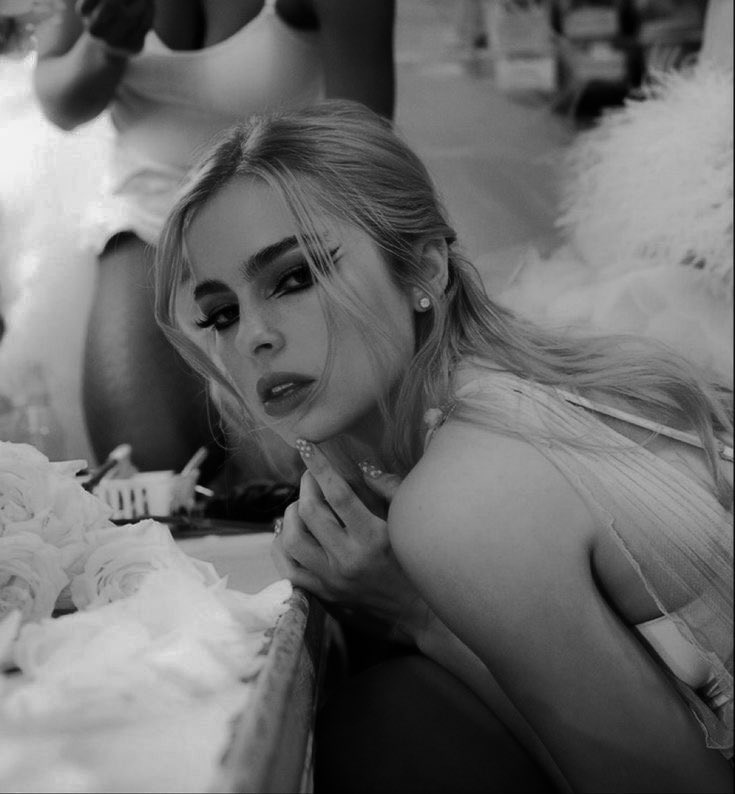 RickEilish's tweet photo. •          •𝙲𝚛𝚢𝚜𝚝𝚊𝚕 𝚃𝚘𝚞𝚛 𝟸𝟶𝟸𝟼•         •

E com isso anunciamos o show de abertura da minha tour: 

• Ethel Cain 
• Addison rae https://t.co/DfSD7XUlEn
