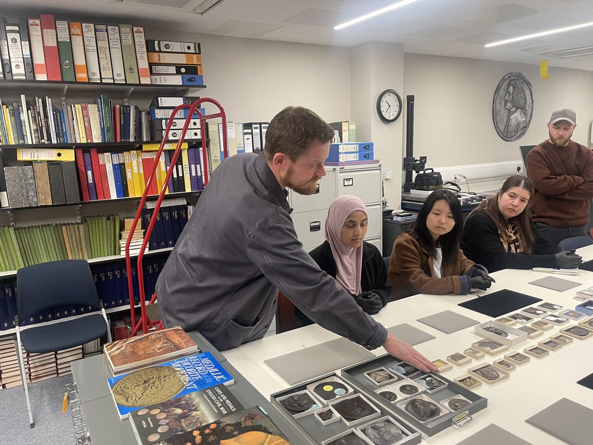 Thanks to the <a href="/hunterian/">The Hunterian</a> coins and medals dept. for a great medals handling session with curator Jesper Ericsson! This session was invaluable for their research for the student medal project with <a href="/BritArtMedalSoc/">BritishArtMedalSoc</a> this year!