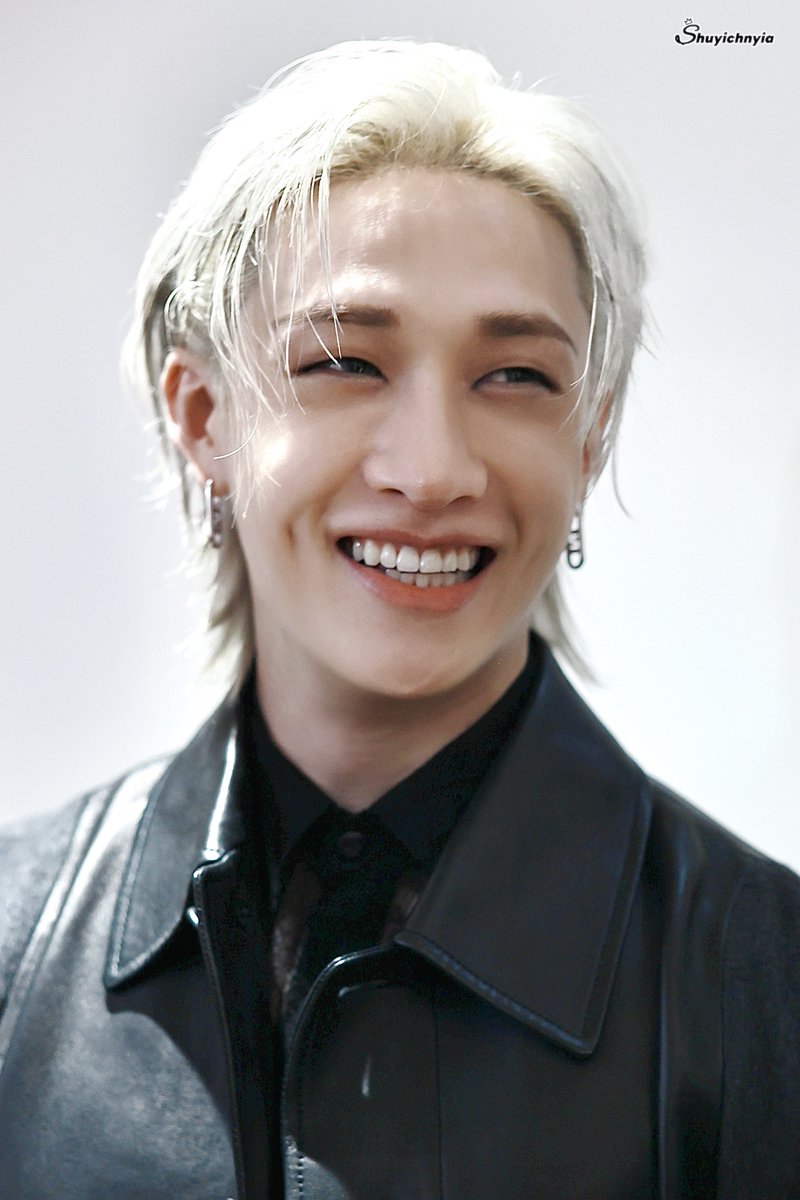 Shuyichnyia's tweet photo. 250924

#스트레이키즈 #StrayKids
#방찬 #BangChan
#BANGCHANxMFW25 
#FENDISS26 #BANGCHAN 
@Fendi https://t.co/yIMjZ2LH4m