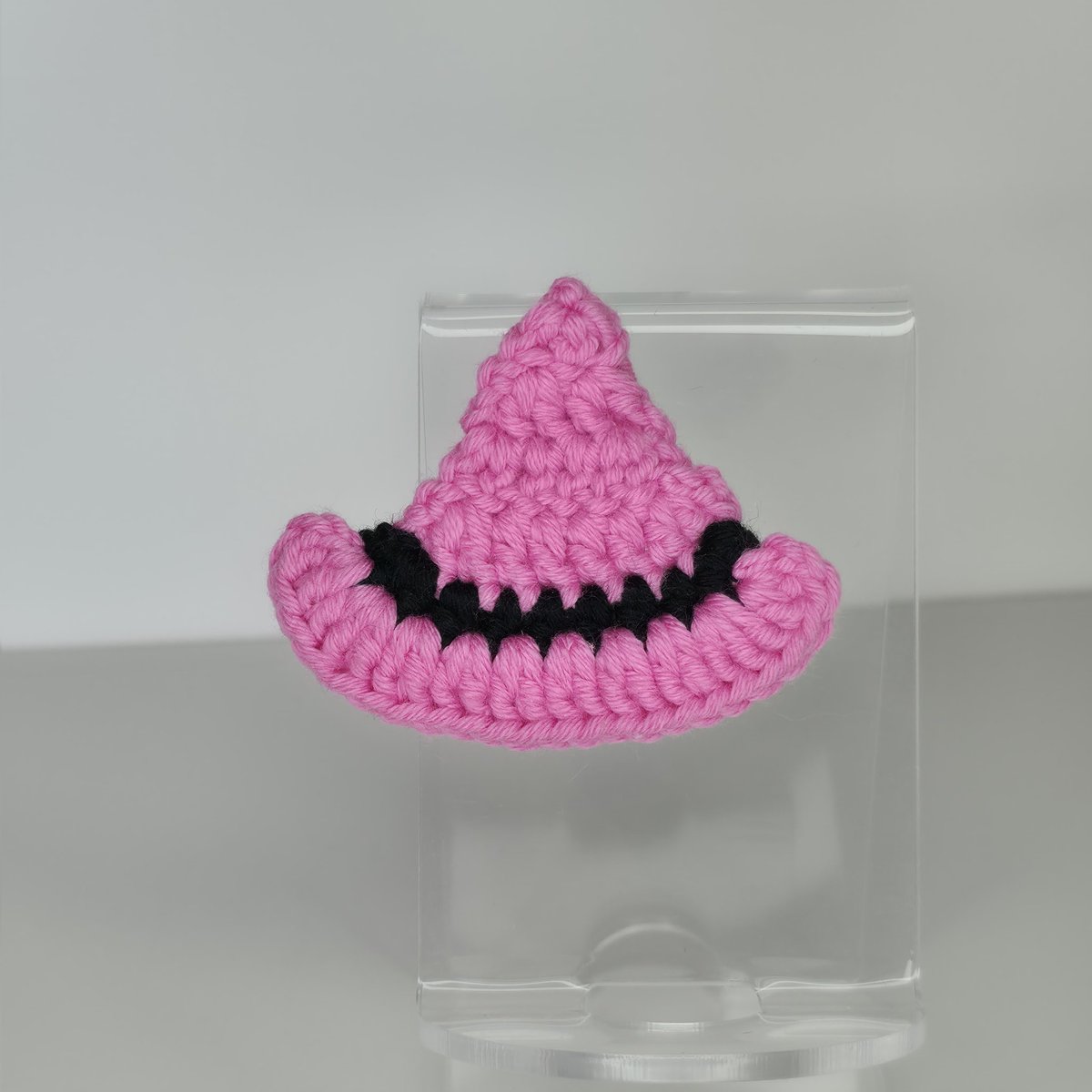 oddinent's tweet image. Halloween // Autumn Collection 2025 is live 🎃🍭🎀

plush, cosy scrunchies

iconic, vibrant hair clips

and the cutest spooky season earrings!

browse &amp;amp; shop!🛍

oddinent.com/shop/halloween…