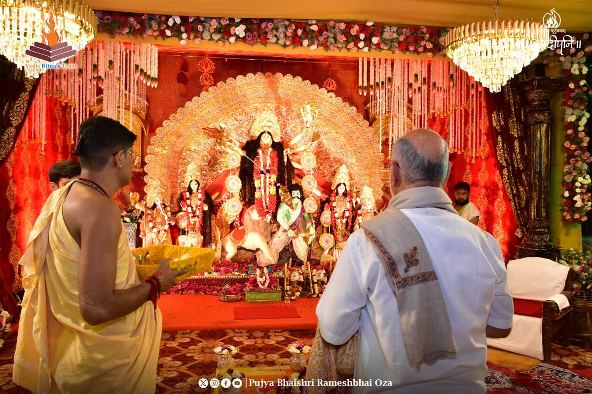 ShriHariMandir's tweet photo. 🔱Maa Mahishasur Mardini Sandhya Aarti 🪔
📍ShriHari Bagichi | Day 3/10
Yagna Sena - The Vedic Rituals Team
📲+91 70160 35554
#ShardiyaNavratri2025
#VedicRitualsTeam
#YagyaSena | @yagyasena
#SandhyaArti | @PPBhaishri https://t.co/TyAOrFxhsI