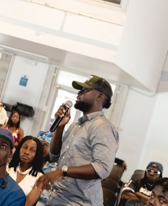 "It is our light that most scares us". How true!

My take... 

🧵