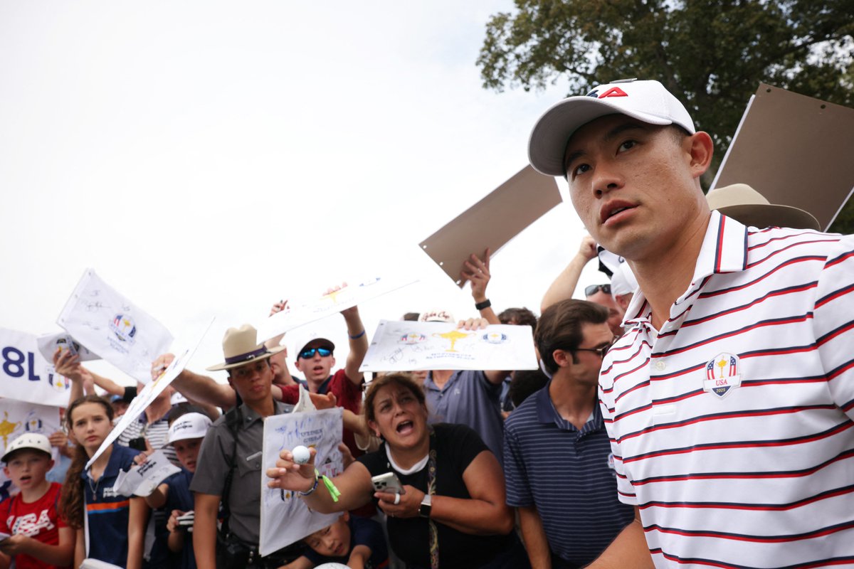 "It's kind of tame so far..." 🔇Collin Morikawa urges home fans to turn volume up at #RyderCup 

golfmagic.com/tour/ryder-cup…