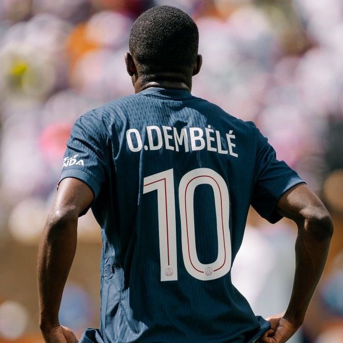 waltogg's tweet photo. 5 temporadas depois, Dembele é contratado pelo PSG para, novamente, suprir a saída de Neymar (Al-Hilal) e também herda sua camisa, a 10. https://t.co/2B43Sd25qu
