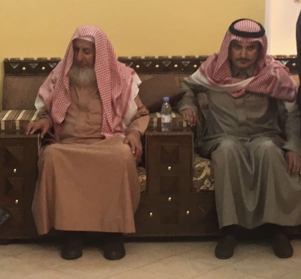 رحم الله سماحة الشيخ الوالد عبدالعزيز آل الشيخ،، وأسكنة فسيح جناته،،
خالص العزاء لولاة أمرنا وأسرة آل الشيخ الكرام ،،ولهـيئة كبار العلماء والشعب السعودي الوفي الكريم وللمسلمين أجمع،،

إنا لله وإنا إلية راجعون