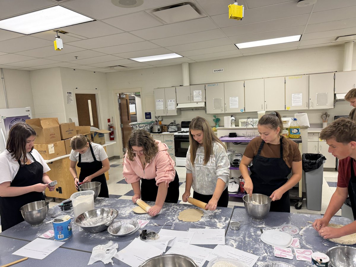 KeystoneFcs's tweet image. Culinary students began their apple pies today!